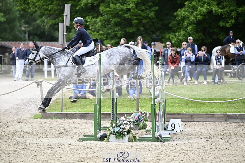 250525A-130003-17562 - B-357-Rosalind.Canter-ARMSCOTE.EXPLORER