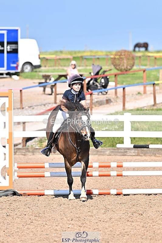 250513-161302-00192 - Clr Rnd & 60cm