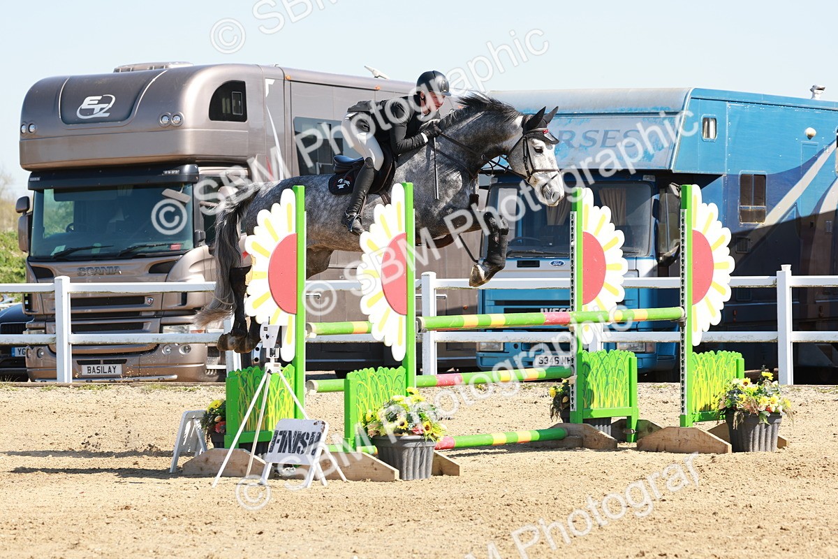 SBM_004540 - Class 17 - Senior Newcomers - 1.10m