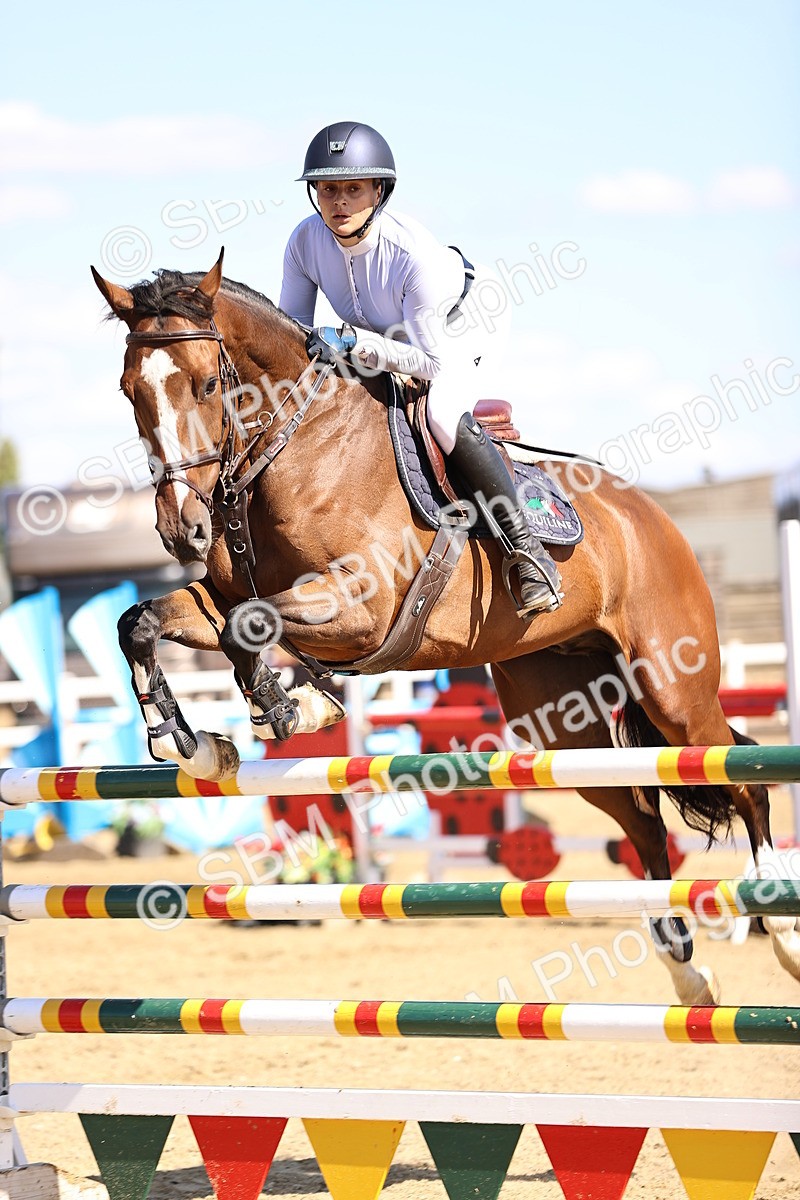 SBM_015638 - Class 16 - Senior foxhunter - 1.20m Open