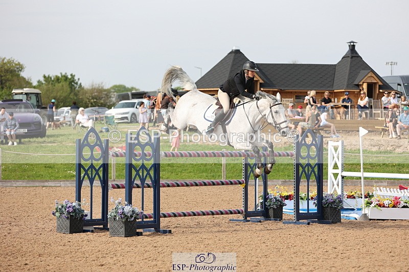 240511A-170530-15181 - Cls 38 National 1.40m Open