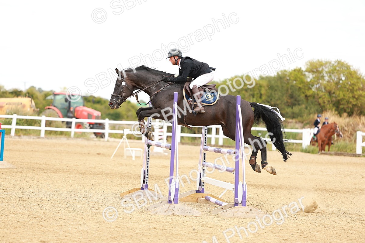 SBM_007146 - Class 4 - Senior British Newcomers - 1.10m