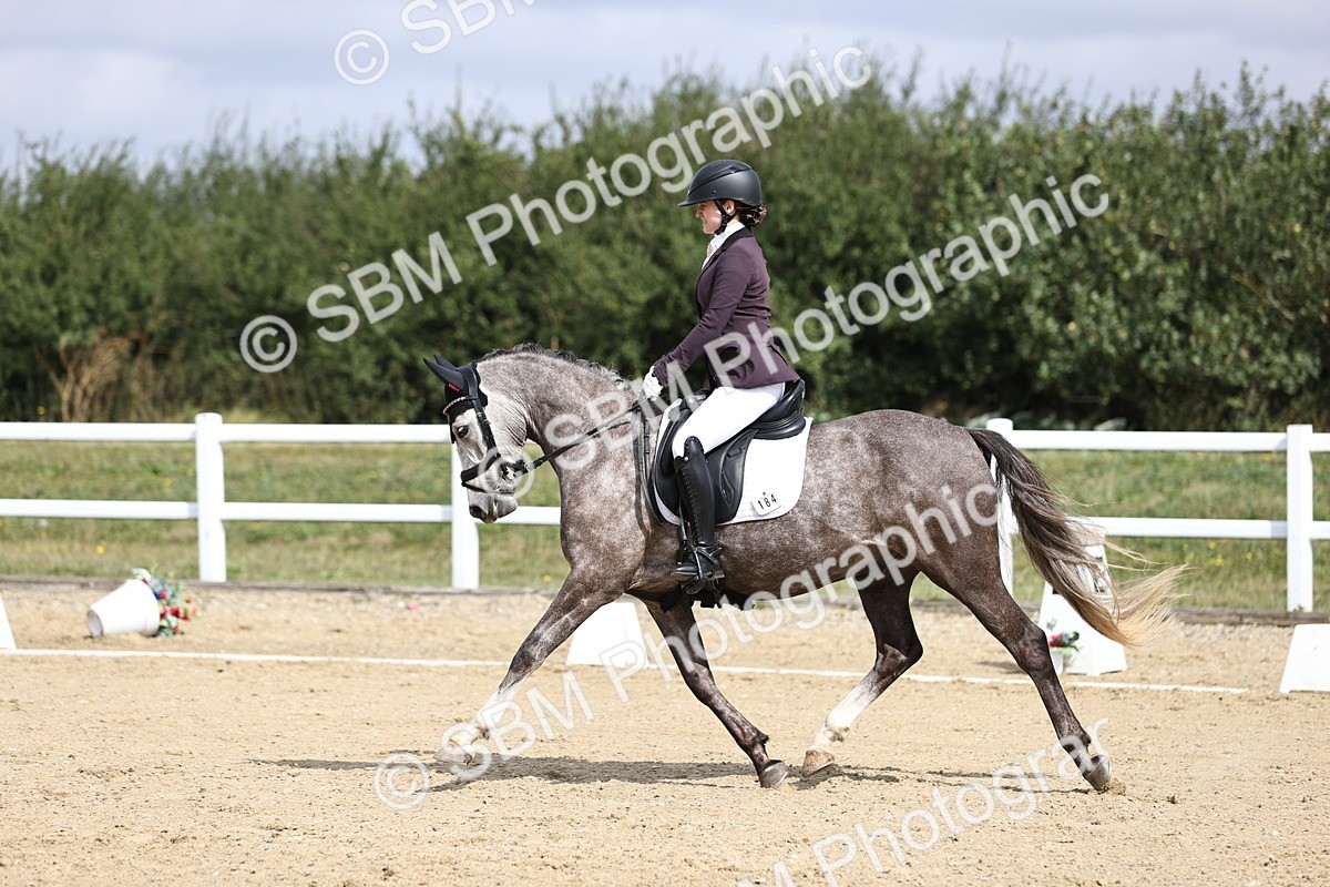 SBM_016249 - Class 14 - Novice 23 - 10.29-11.32