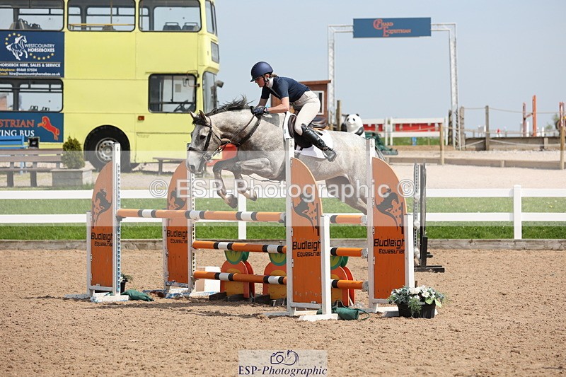 240510A-142918-07671 - Cls 17 1.05m National Am Quali