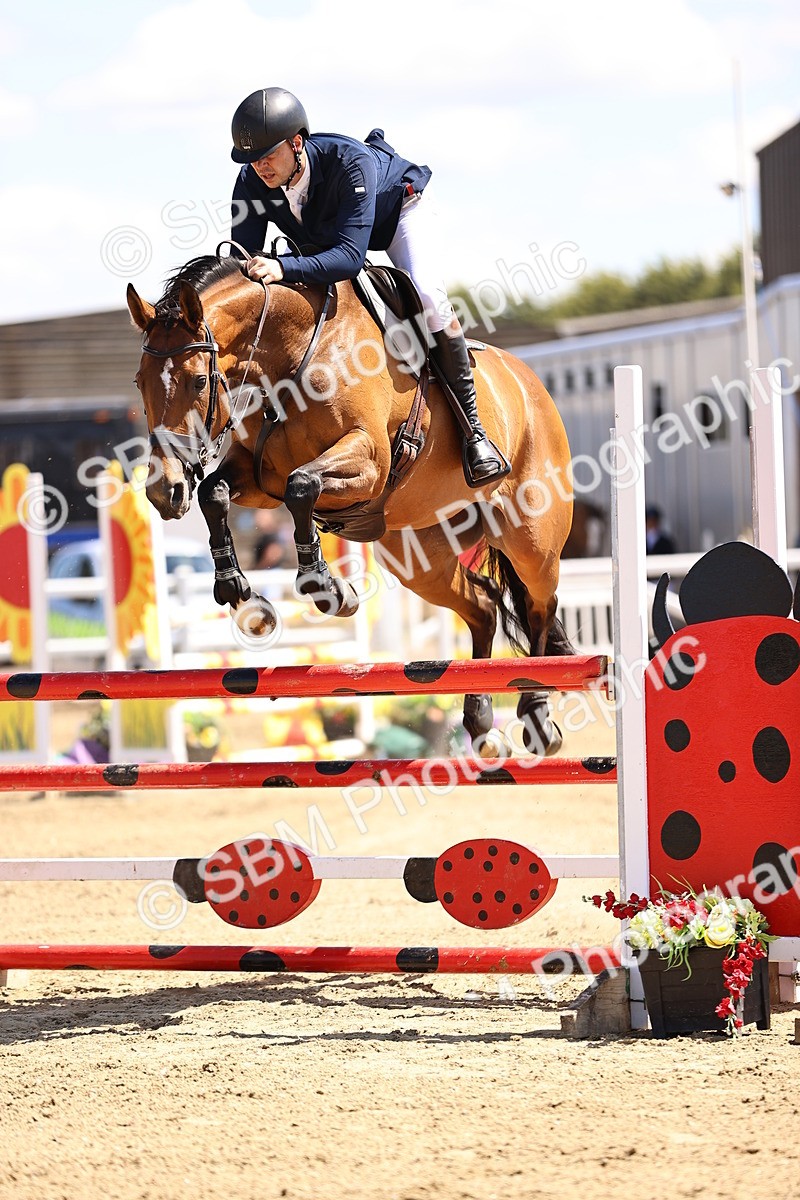 SBM_014826 - Class 15 - Senior Newcomers - 1.10m Open