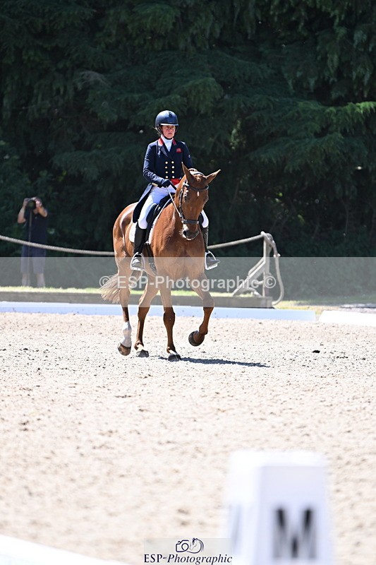 250522A-122545-03726 - C-202-Kitty.King-MBF.REDHOUSE.EVOQUE