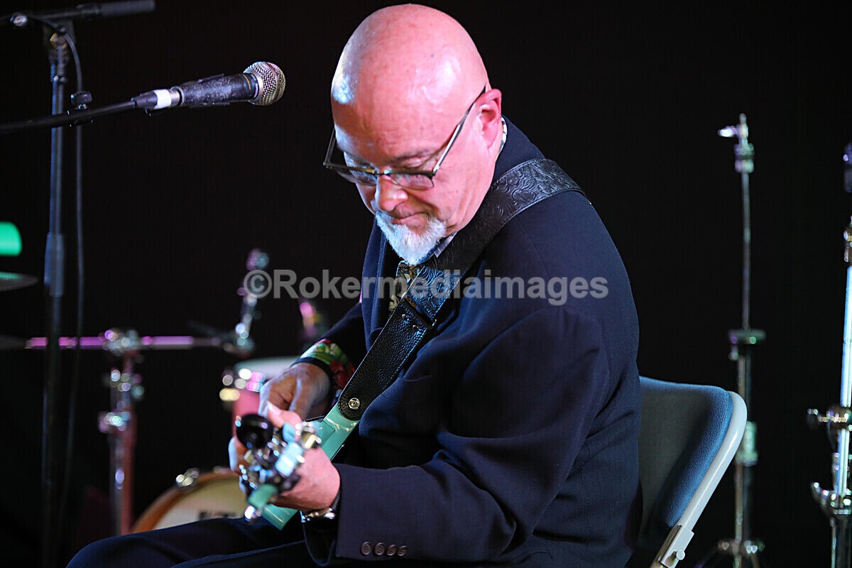 FOLK N BLUES-387 - FOLK and BLUES SEPT 2022