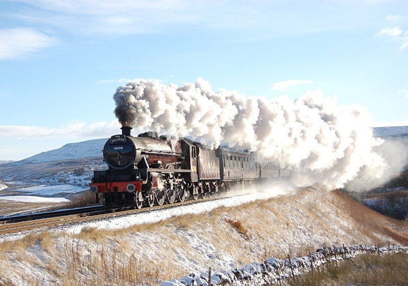 27.11.10 - LMS 'Jubilee' No 5690, 1Z70 Lancaster - Carlisle, Lunds - Lunds - Northbound