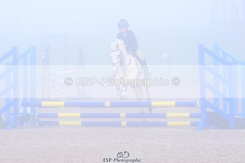 251115-093655-00330 - Cls 19 Clear Round 40cm