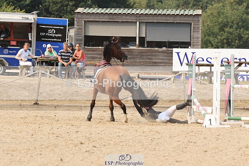 250816A-161327-02705 - Cls 9 Snr 1.10m Open