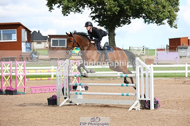 250913-160234-07871 - Cls 27 1.15m Amateur Quali