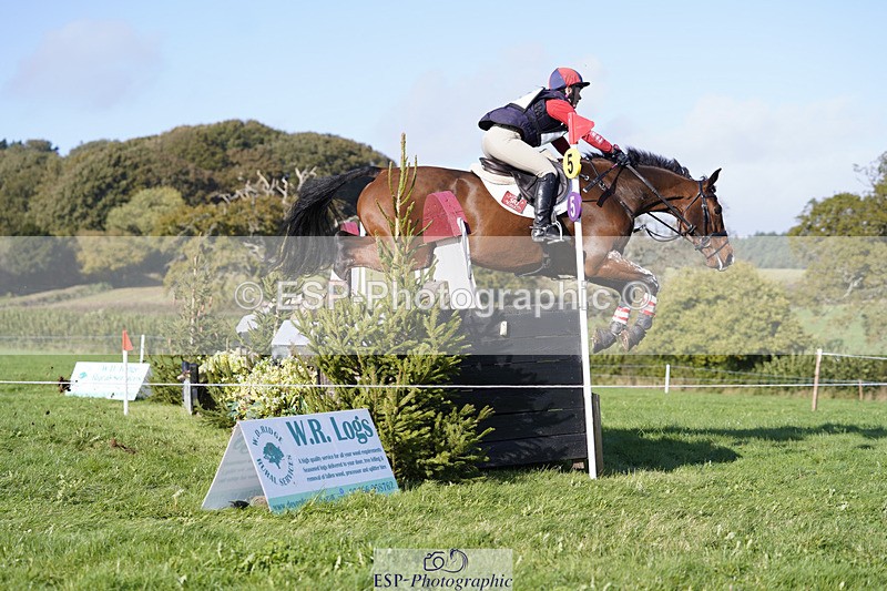 241025-114908-06311 - 057-Louisa.Lockwood-KILCANNON.OREO