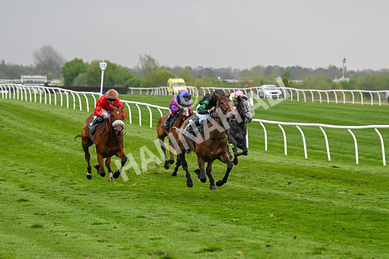 230425-Race 3-Tralee Girl-0235 - Race 3