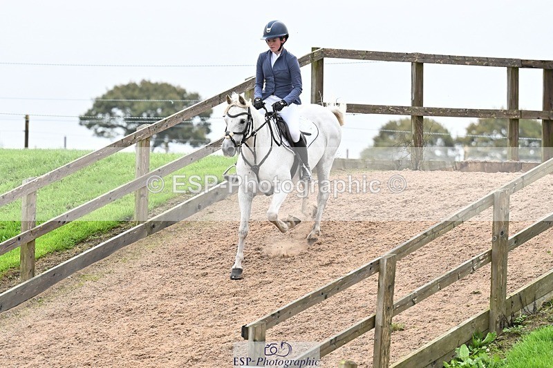 250920-162105-01876 - Cls 22 Pony Intro 90cm Derby