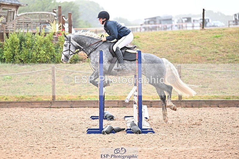 250827B-101233-00015 - Clear Round & Cls 1 Brit Nov 90cm