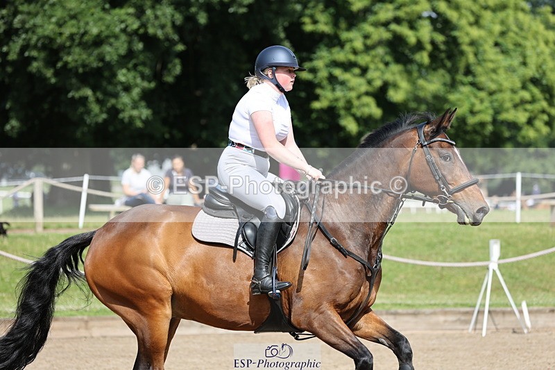 250614A-093729-05335 - Cls 26 British Novice and 90cm Open
