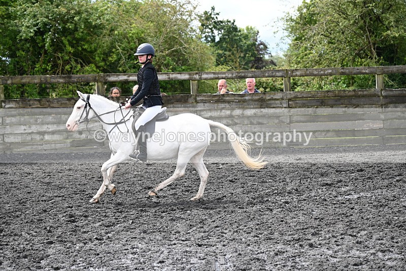 WJ6_9716 - Class 13 Novice 60cm