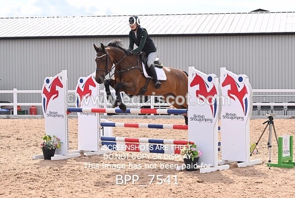 BPP_7541 - CLASS 15 FRI Senior 1.05m Open