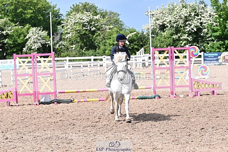 250517-110934-00872 - 40cm Assisted