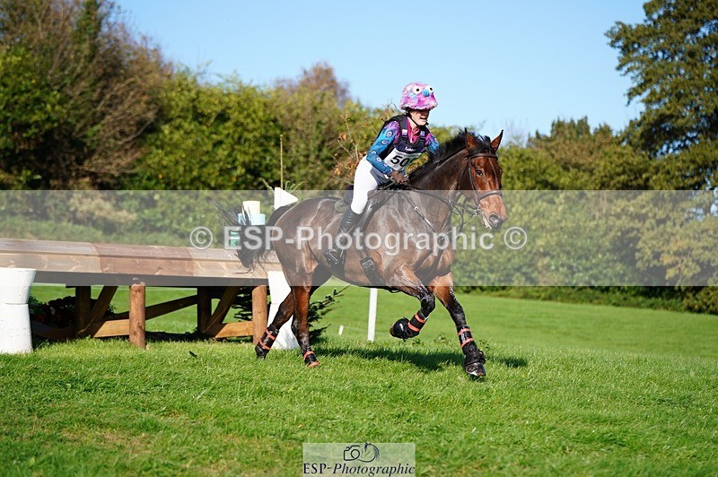 241026-142428-13976 - 509-Tichy.Sanders-SPARHANGER.VELVET