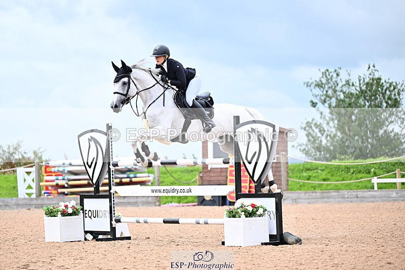 240726A-132648-01422 - Cls 3 Snr Foxhunter