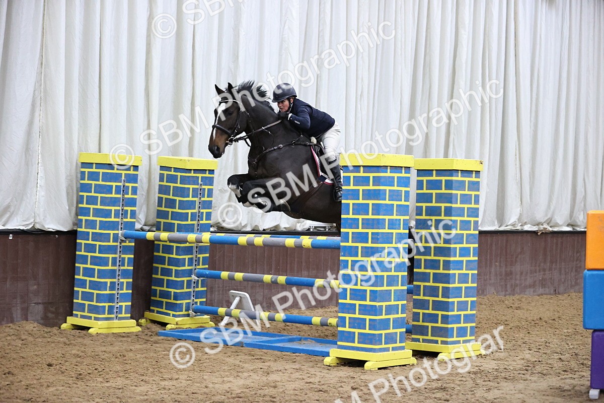 SBM_001958 - Class 4 - Senior Newcomers - 1.10m Open