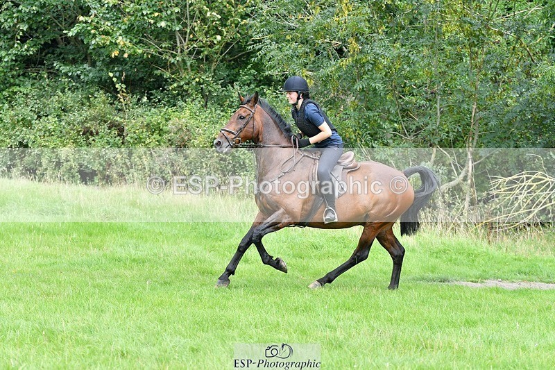 230817-133216-00989 - Theo's 1st Group - XC