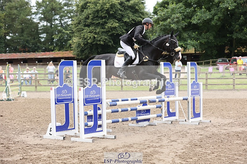 240804-142150-15827 - 616-Max_Forster-HEVANS_ROYAL_REVOLUTION