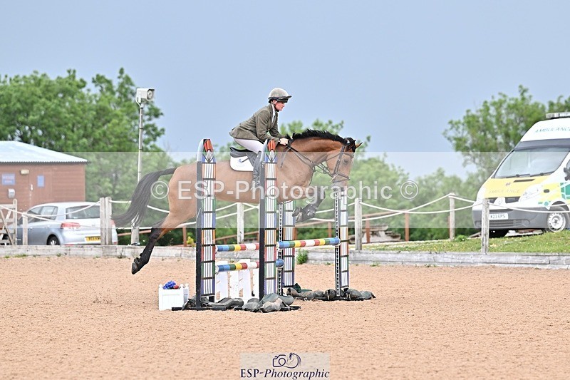 260610-101525-00128 - Cls 2 Snr British Novice and 90cm