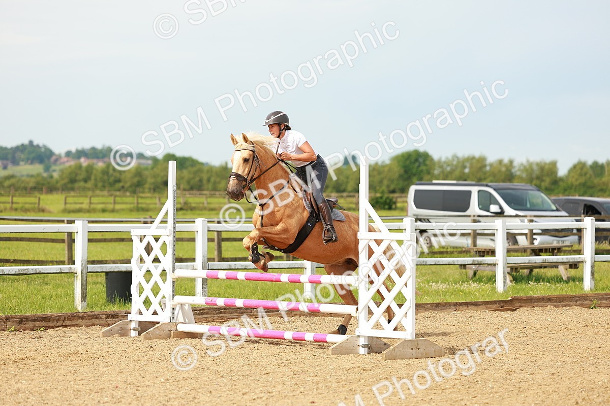 SBM_000243 - Class 1 - Clear Round