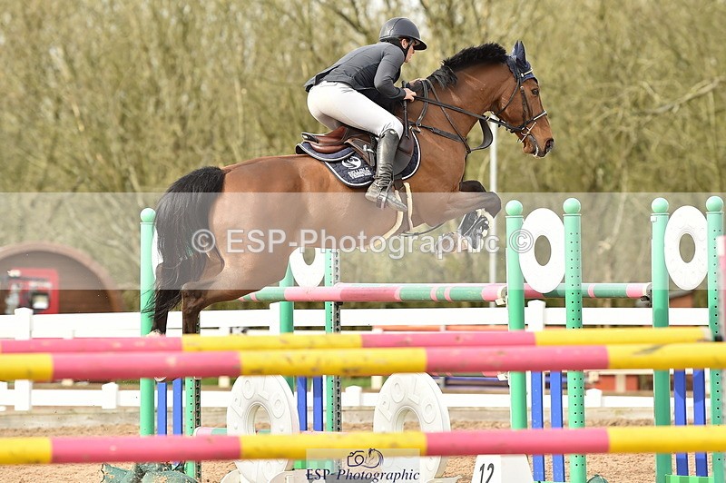 240403A-161110-01103 - Cls 6 National 1.30m