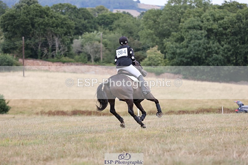 250802A-153803-06801 - F-284-Roxi.Foster-SKYES.ARCOS