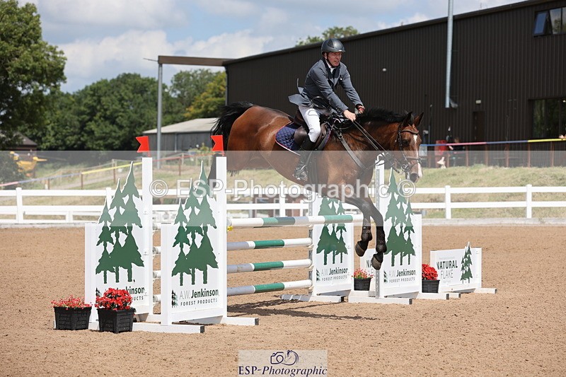 240718A-131208-05462 - Cls 9, 1 Star Bronze Tour 1.10m