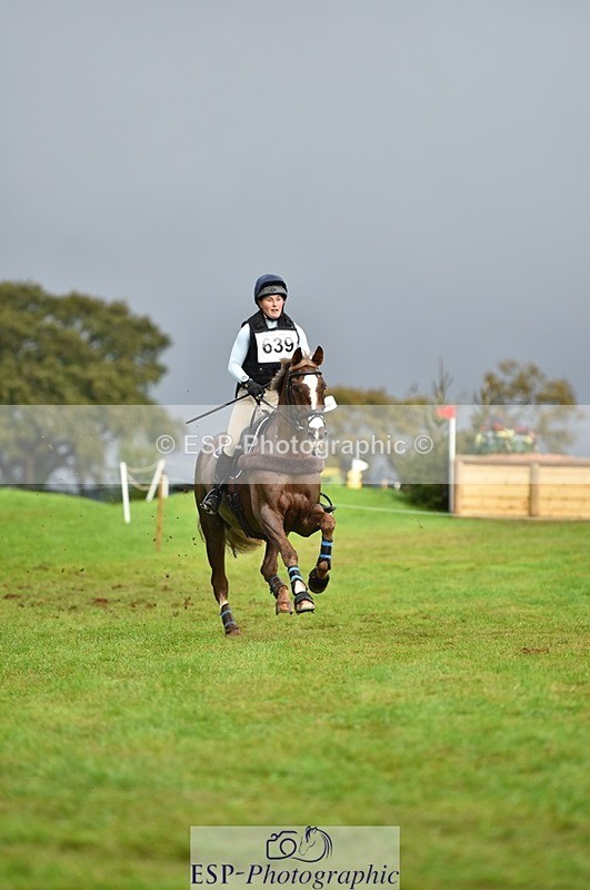 231021-100338-14269 - 639-TRAQ.TIME-Madeleine.Ellis-SC+XC