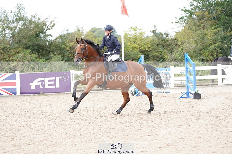 240915A-131944-10262 - Cls 35 1.05m Amateur Qualifier