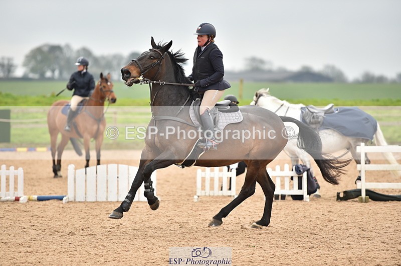 240331A-114608-00800 - 1.05m First Round