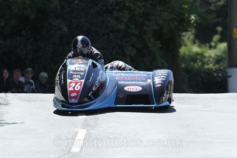 IMG_2391 - Sidecar Race 2 - TT 2013
