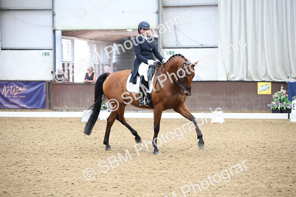 SBM_004434 - Class 9 - FEI Inter 1 Gold - 15.55-16.43