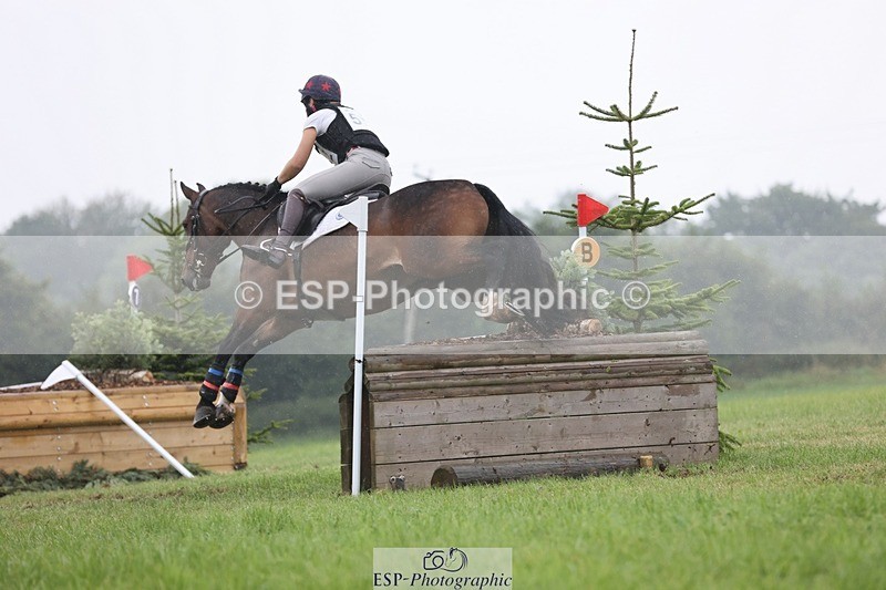 240901A-153408-10866 - 572-Molly.Swain-SOCKS