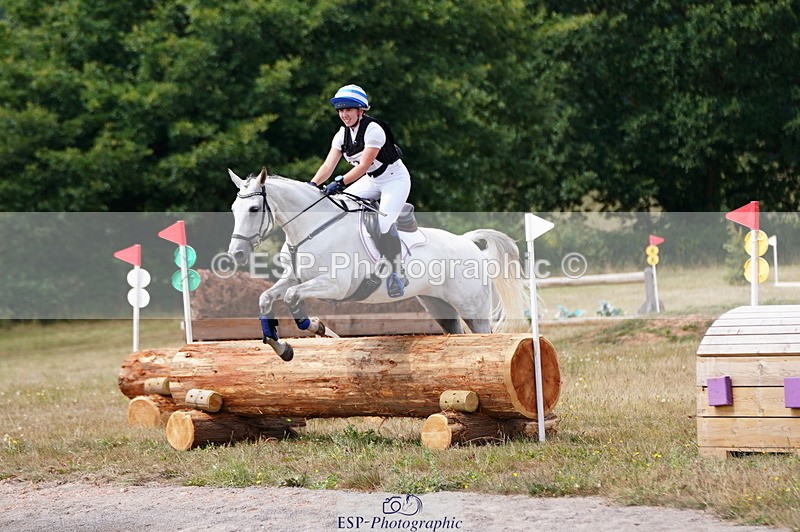 250802A-130354-04656 - C-132-Ella.Weeks-LEACOURT.TOUCH.OF.CLOVER