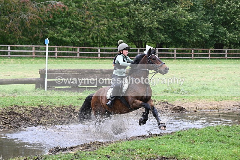 WJ6_5933 - Time at Photographer 12:31 to 12:40