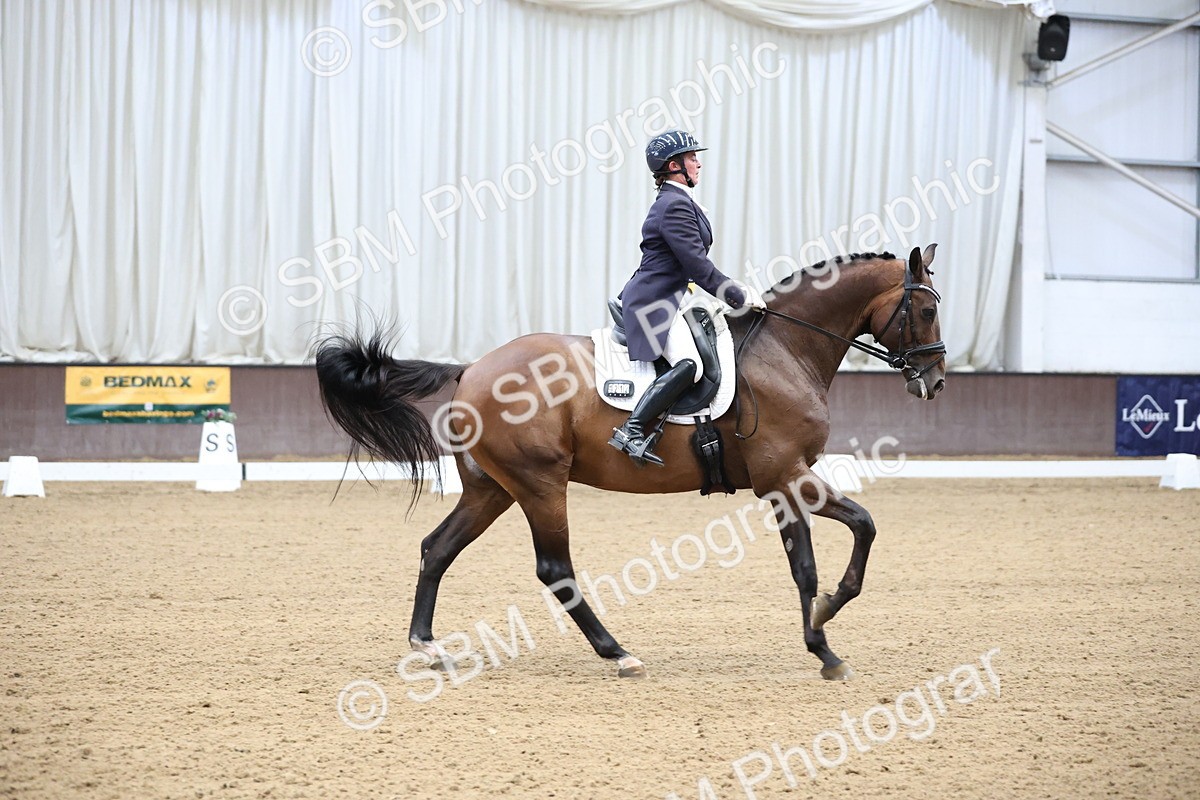 SBM_004538 - Class 9 - FEI Inter 1 Gold - 15.55-16.43