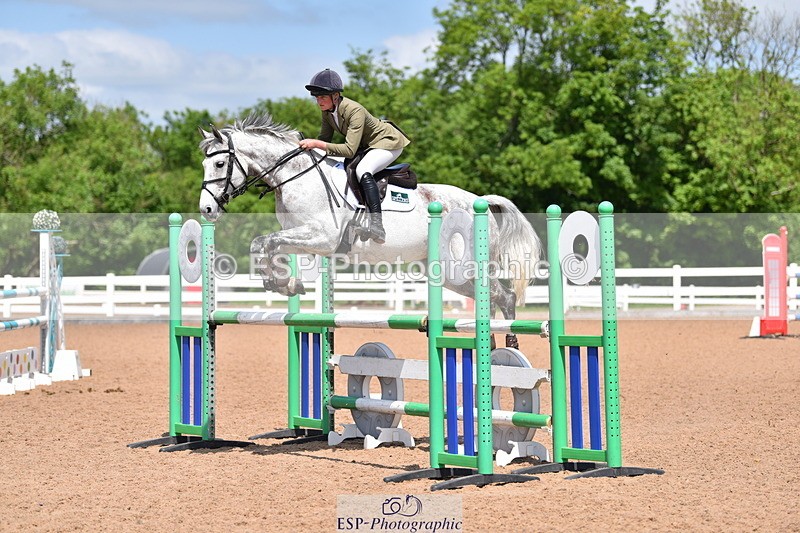 230531A-123838-00347 - Cls 4 Newcomers & 1.10m Open