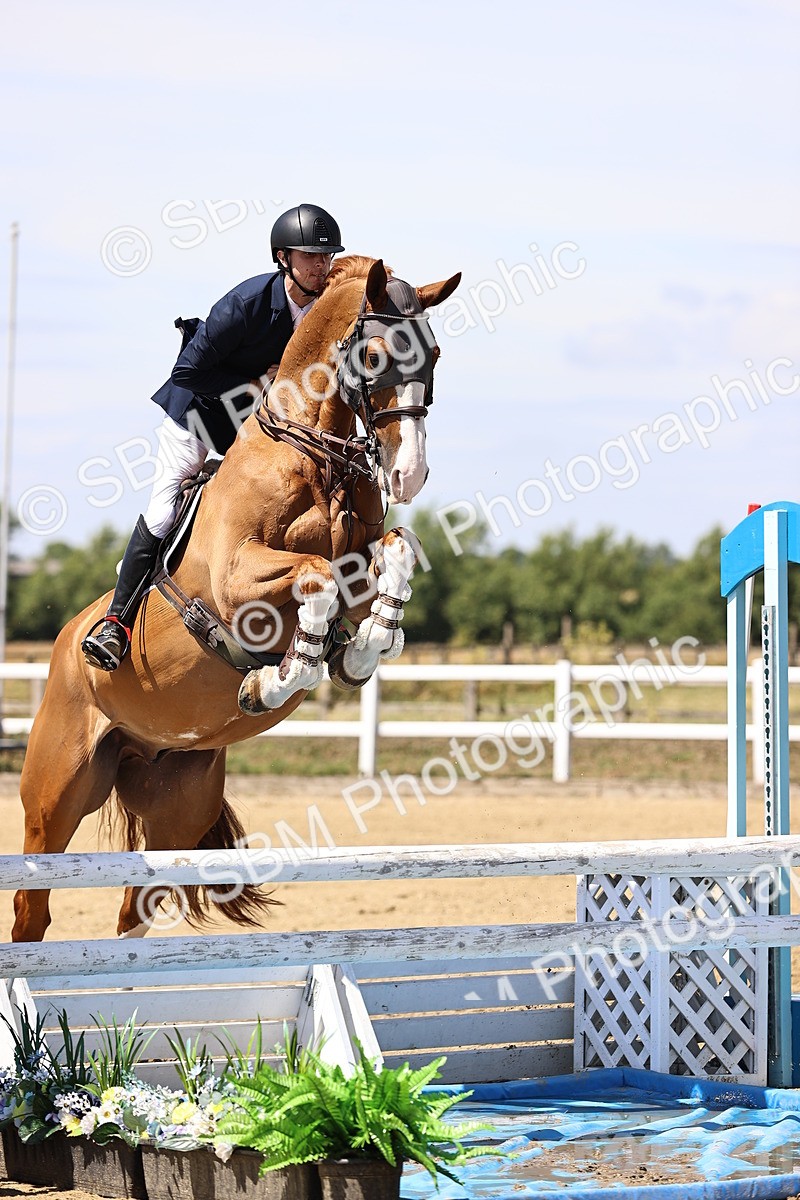 SBM_010030 - Class 9 - Senior Foxhunter - 1.20m Open