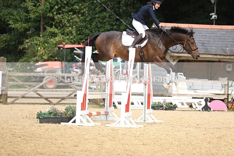 3E7A2465 - Class 8: Senior Newcomers/1.10m open