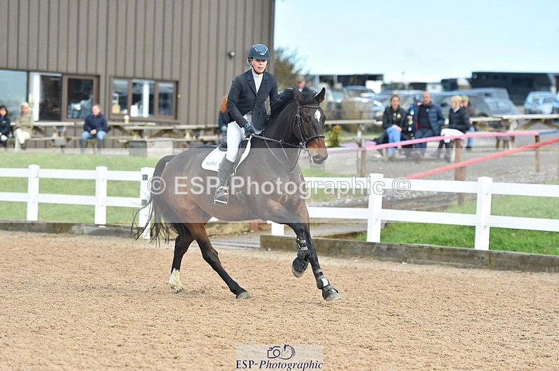 231111A-114516-01753 - Cls 11 Snr 1.05m Open