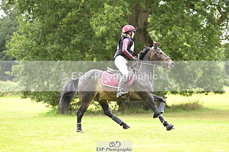 240825X-161236-36214 - 80cm XC 15.30 to 16.30