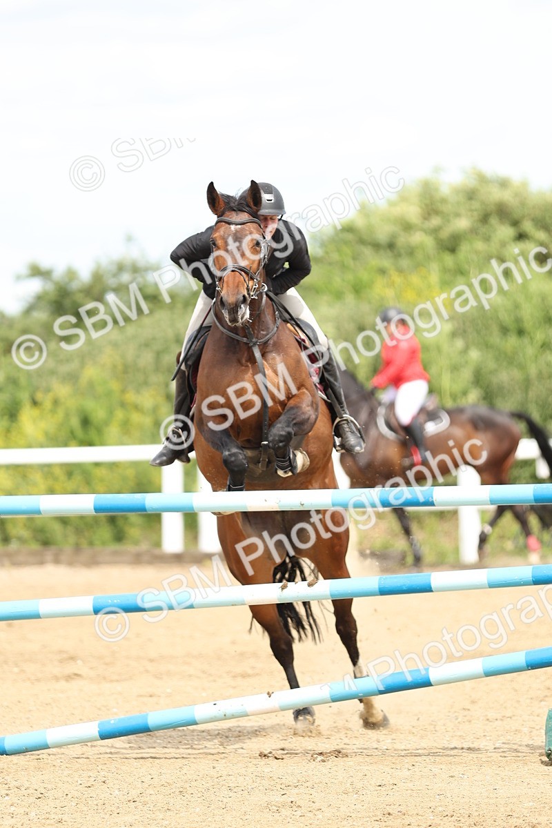 SBM_001185 - Class 5 - Senior Foxhunter - 1.20m