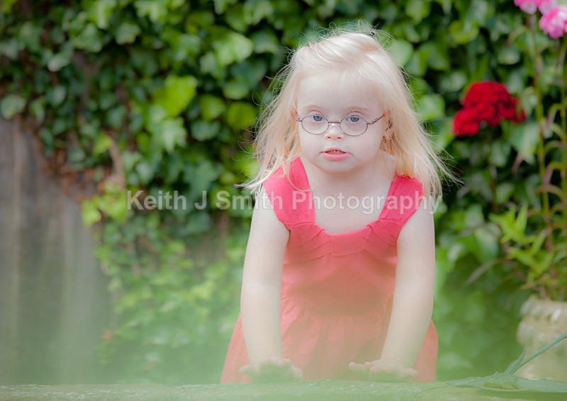 1SKJ5746 - Tina with Macy