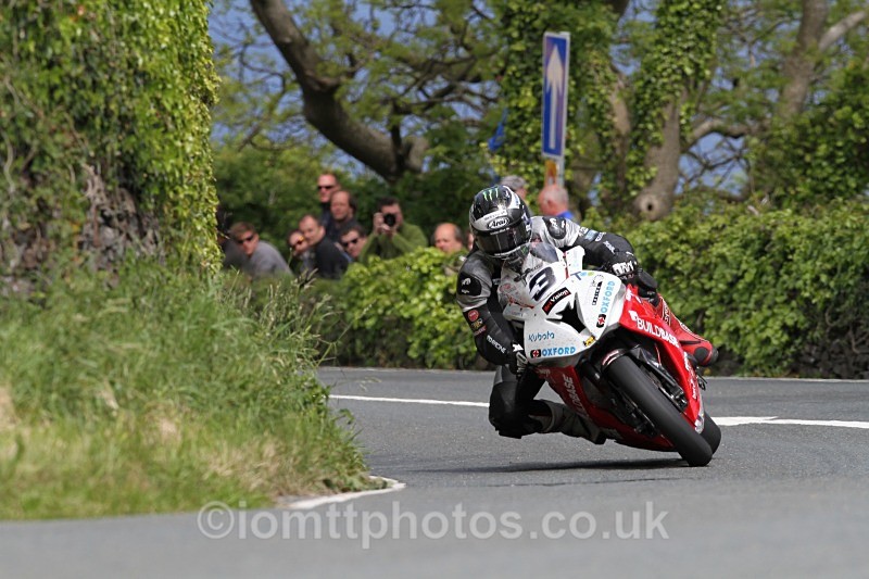 Michael Dunlop - RST Superbike Race